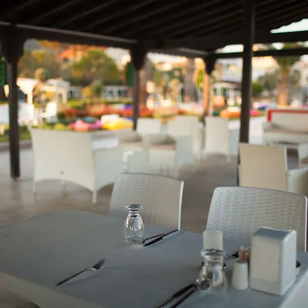 Hotel Palm 2*