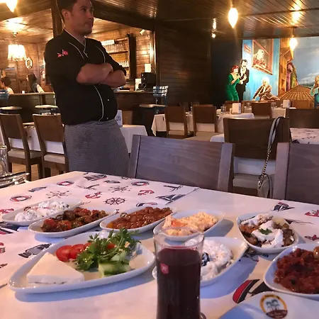 Palm 2* Küçükkuyu